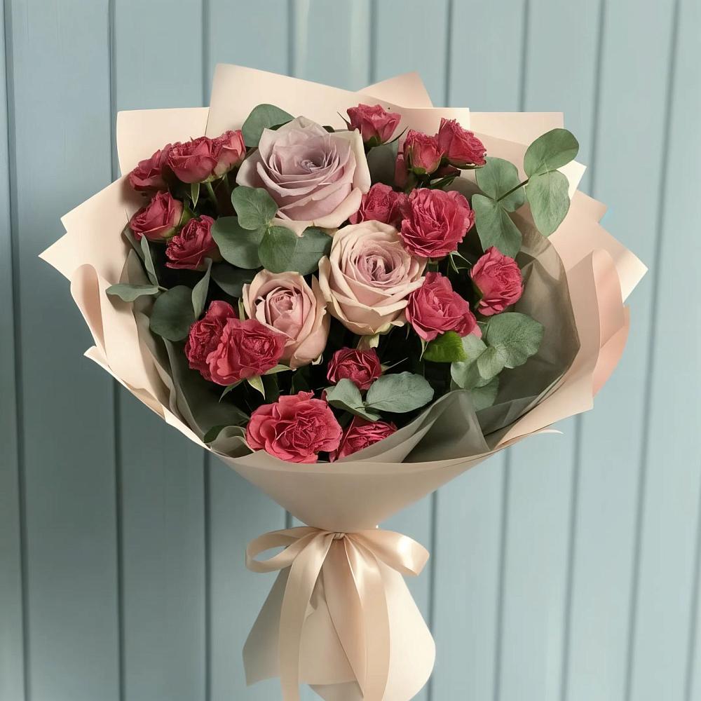 Букет цветов из: Гвоздики и Розы в Лебяжьем Кировской области