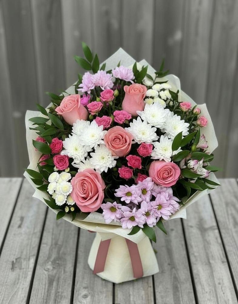 Букет цветов из: Альстромерии, Гвоздики, Розы и Хризантемы в Лебяжьем Кировской области