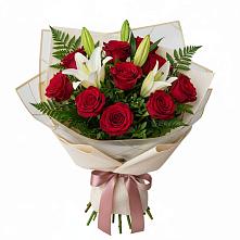 Букет цветов из:  Лилии и Розы в Лебяжьем Кировской области