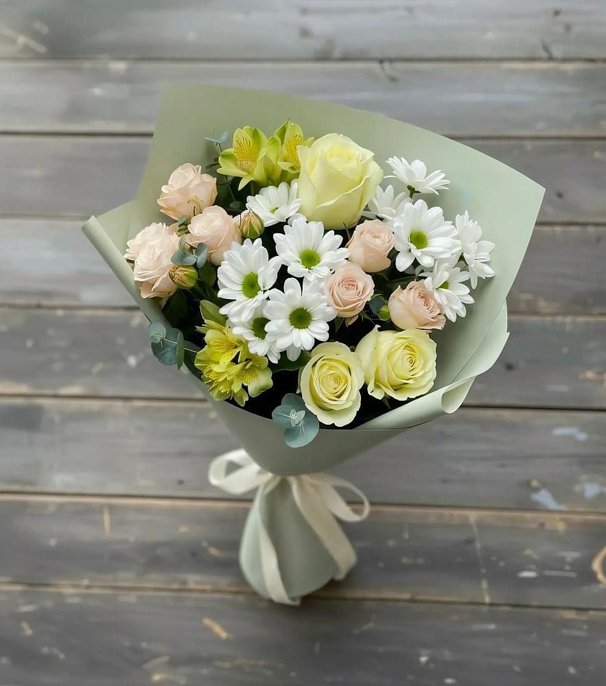 Букет цветов из: Альстромерии, Розы и Хризантемы в Лебяжьем Кировской области