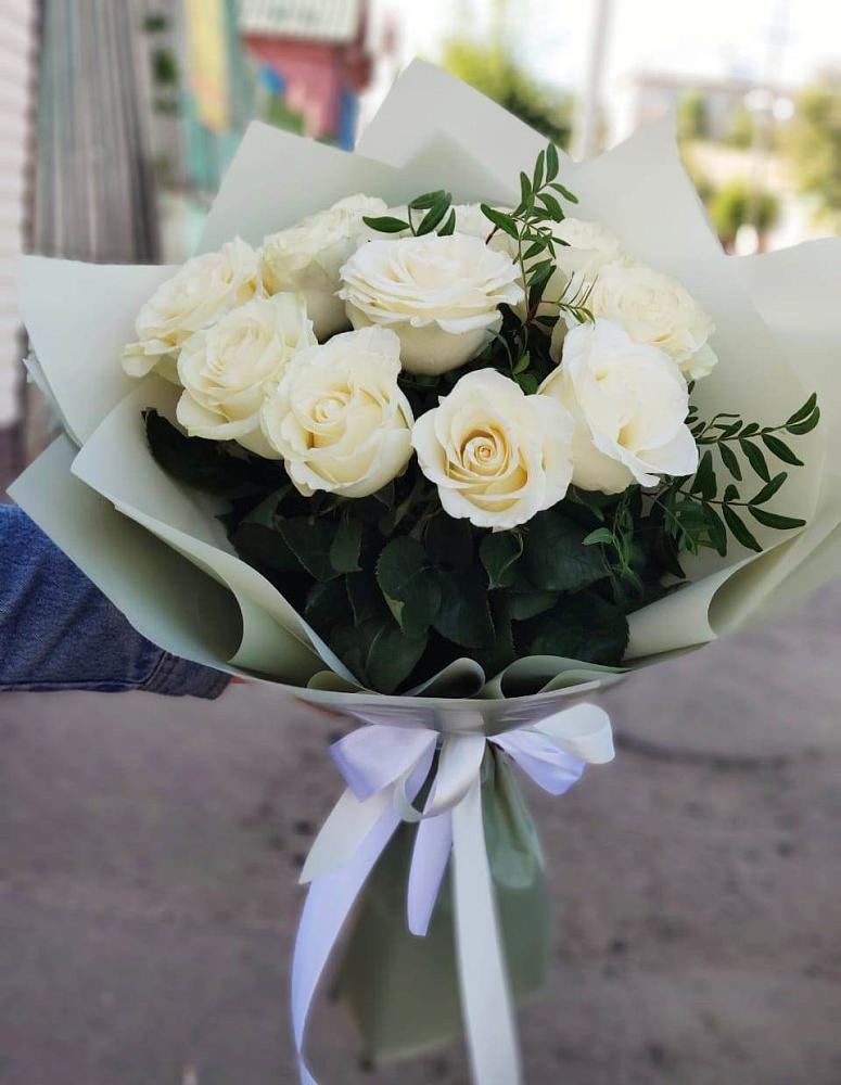 Букет Белые розы Проуд в Лебяжьем Кировской области
