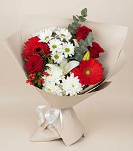 Букет цветов из:  Розы, Хризантемы, Герберы и Лилии в Лебяжьем Кировской области