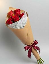 Букет цветов из:  Розы в Лебяжьем Кировской области