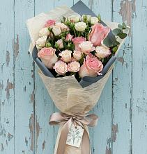 Букет цветов из:  Розы в Лебяжьем Кировской области