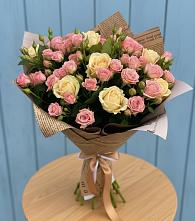 Букет цветов из:  Розы в Лебяжьем Кировской области