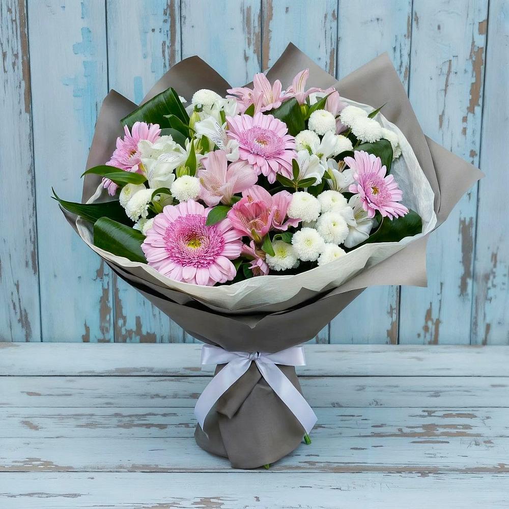 Букет цветов из: Герберы, Альстромерии и Хризантемы в Лебяжьем Кировской области