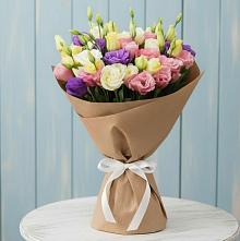 Букет цветов из:  Лизиантусы в Лебяжьем Кировской области